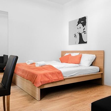 Delightful 2Br Shared Apartment - Ideal For Longstays Vienna Esterno foto