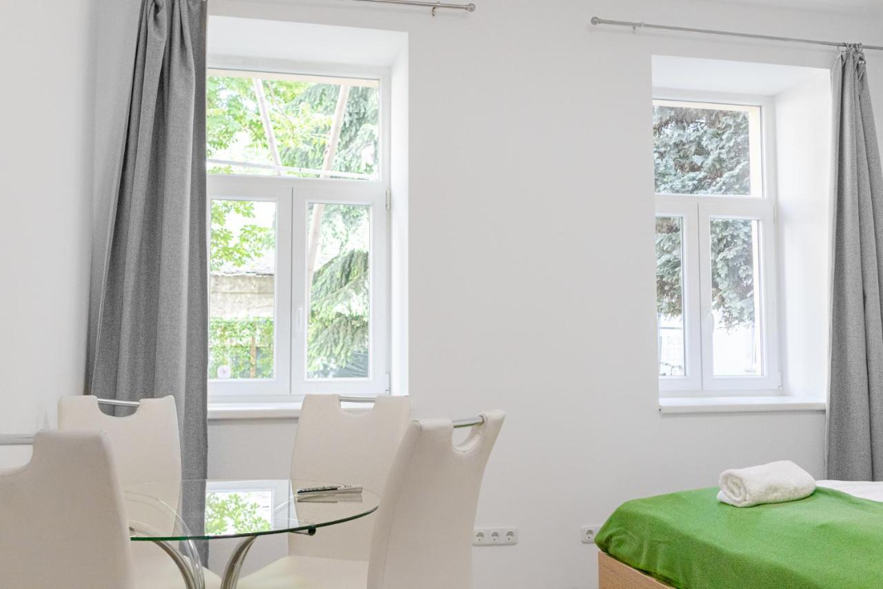 Delightful 2Br Shared Apartment - Ideal For Longstays Vienna Esterno foto